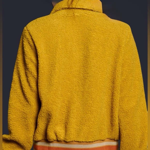 NWT Mustard Sherpa Jacket
SM/MED/LG Available! - Picture 3 of 5